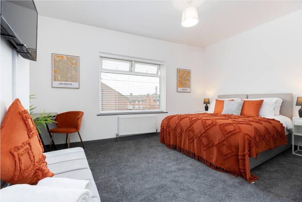 Modern Centrally Located 3 Bed Property With Tvs In Each Bedroom Super Fast Wifi And Crisp White Hotel Linen Hosted By Our Home Short Stays Ντάρλινγκτον Εξωτερικό φωτογραφία